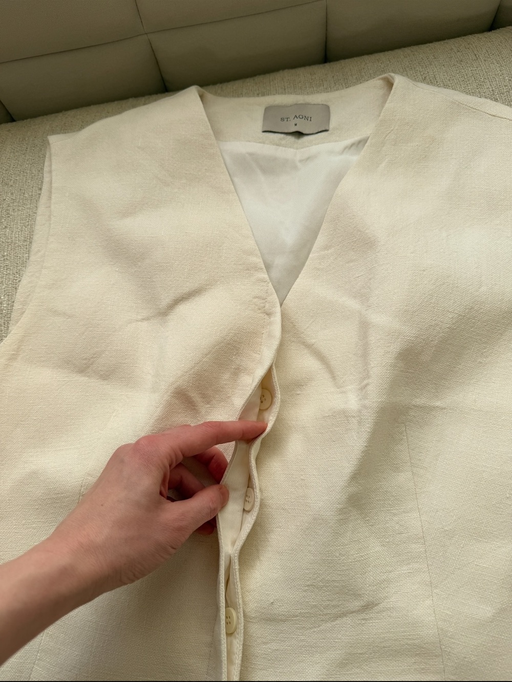 St. Agni Linen Vest - Picture 6 of 6